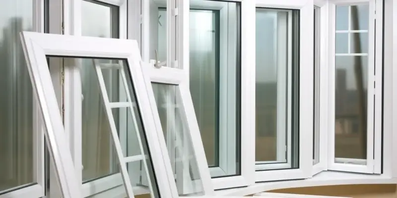 Jak smarować zawias okna PCV?